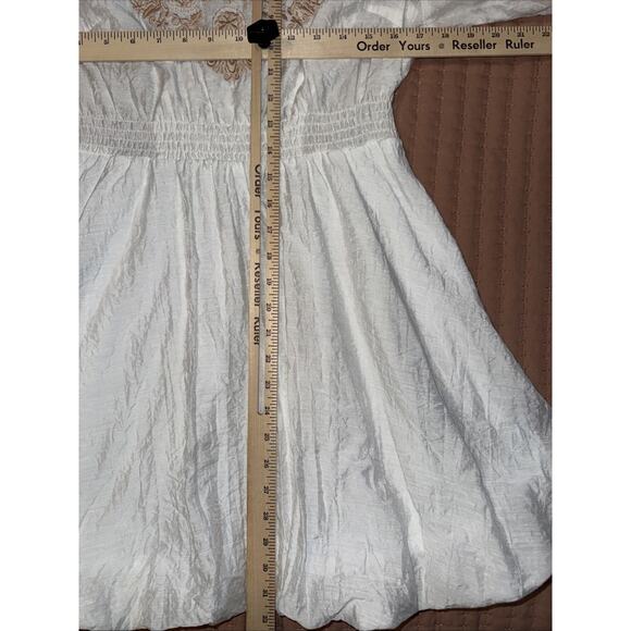 Neslay Paris White Crepe Embroidered Dress Sz M Short Sleeve Bubble Hem Coastal - Picture 7 of 10